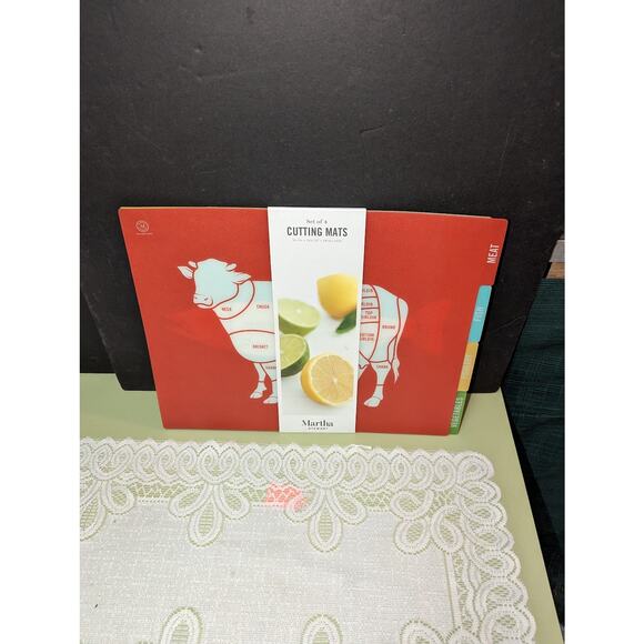 Martha Stewart Set of 4 Cutting Mats No Mess Secure 14.5 x 11 each - Picture 1 of 9